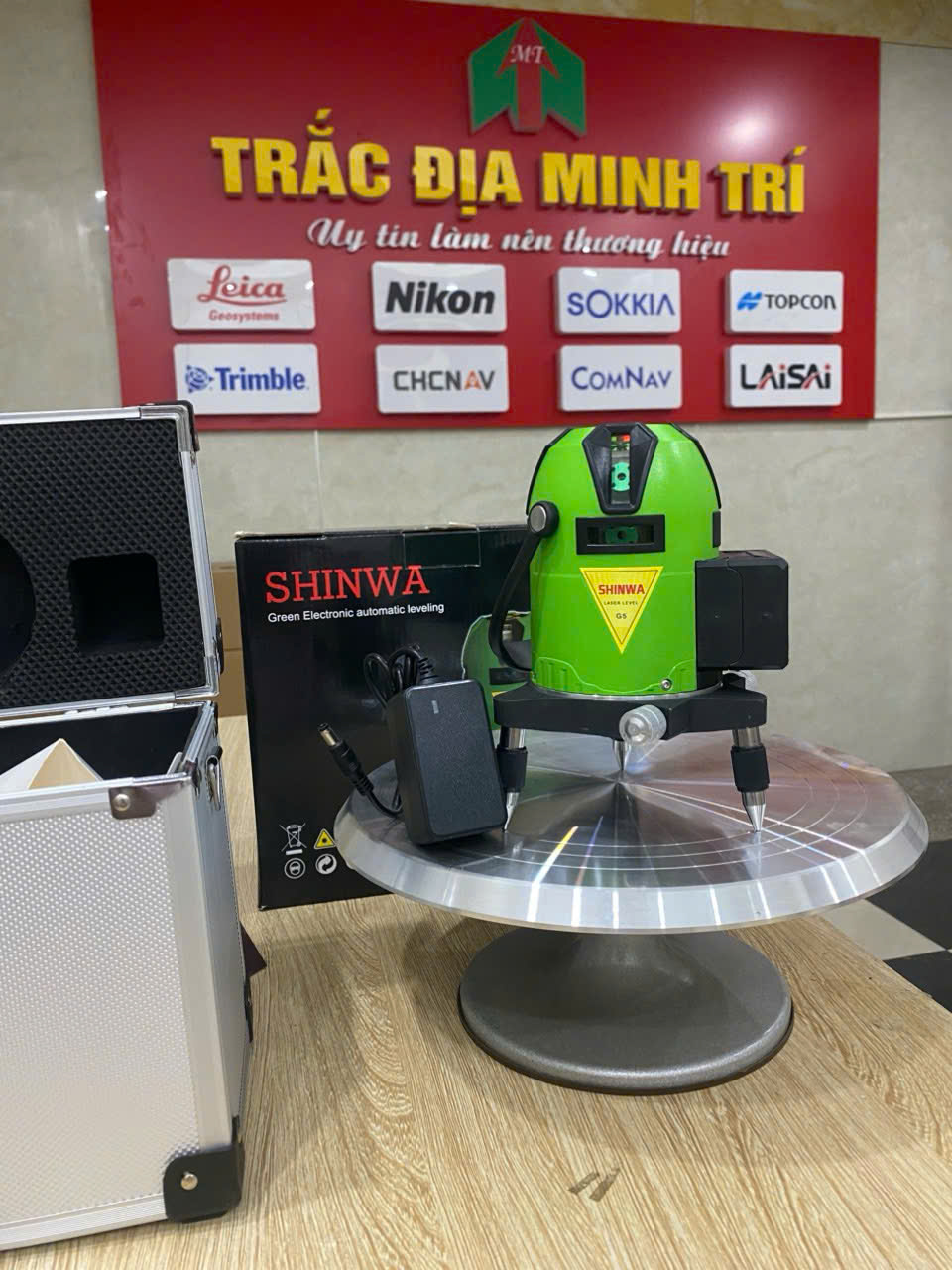 Máy cân bằng laser Shinwa G5